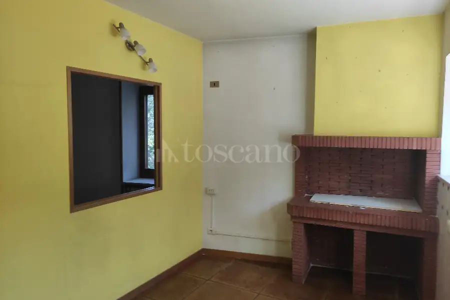 Casa in vendita di 240 mq a €160.000 (rif. 9/2025)