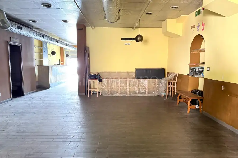 Negozio in vendita di 230 mq a €495.000 (rif. 6/2026)
