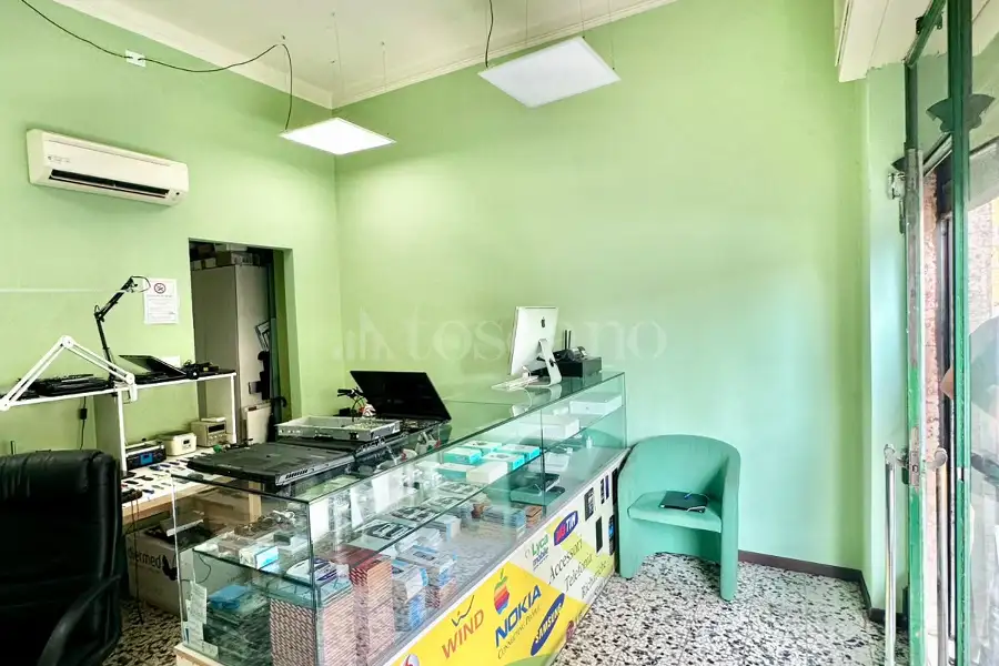 Negozio in vendita di 30 mq a €55.000 (rif. 33/2026)