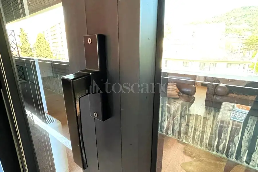 Ufficio in vendita di 85 mq a €275.000 (rif. 32/2026)