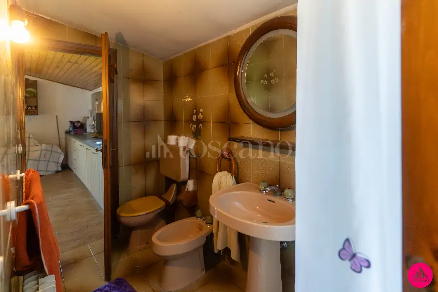 Villa Bifamiliare in vendita di 230 mq a €239.000 (rif. 87/2026)