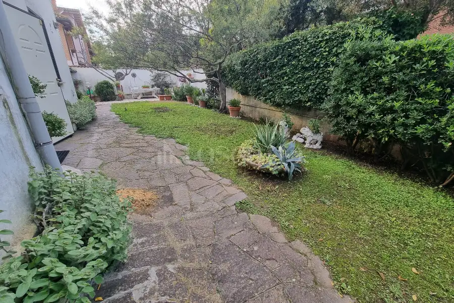 Villa Bifamiliare in vendita di 112 mq a €229.000 (rif. 11/2026)