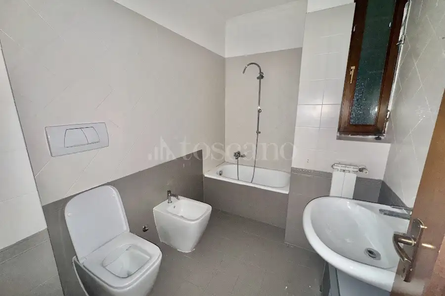 Villa Plurifamiliare in vendita di 120 mq a €449.000 (rif. 7/2026)