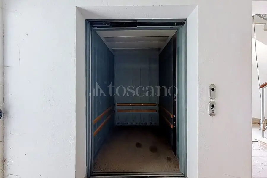 Capannone in vendita di 830 mq a €350.000 (rif. 213/2026)