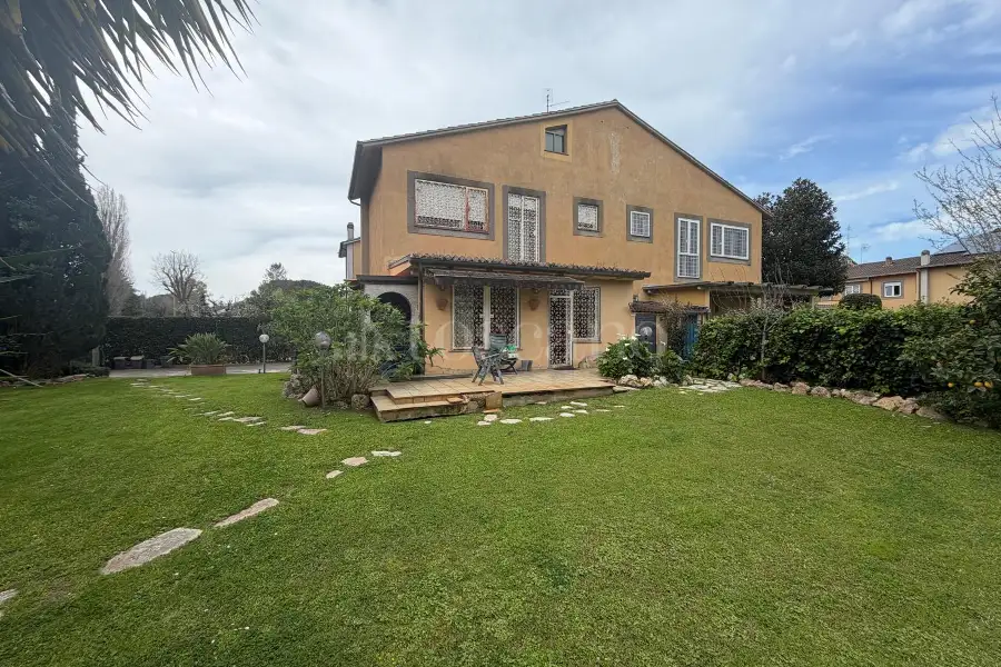 Villa in vendita di 190 mq a €400.000 (rif. 15/2026)