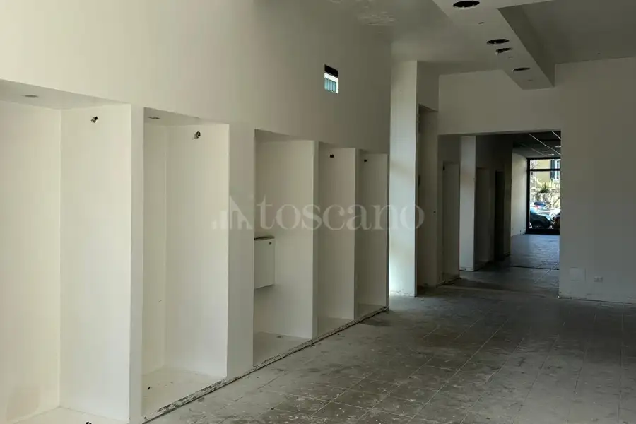 Negozio in vendita di 318 mq a €500.000 (rif. 29/2025)