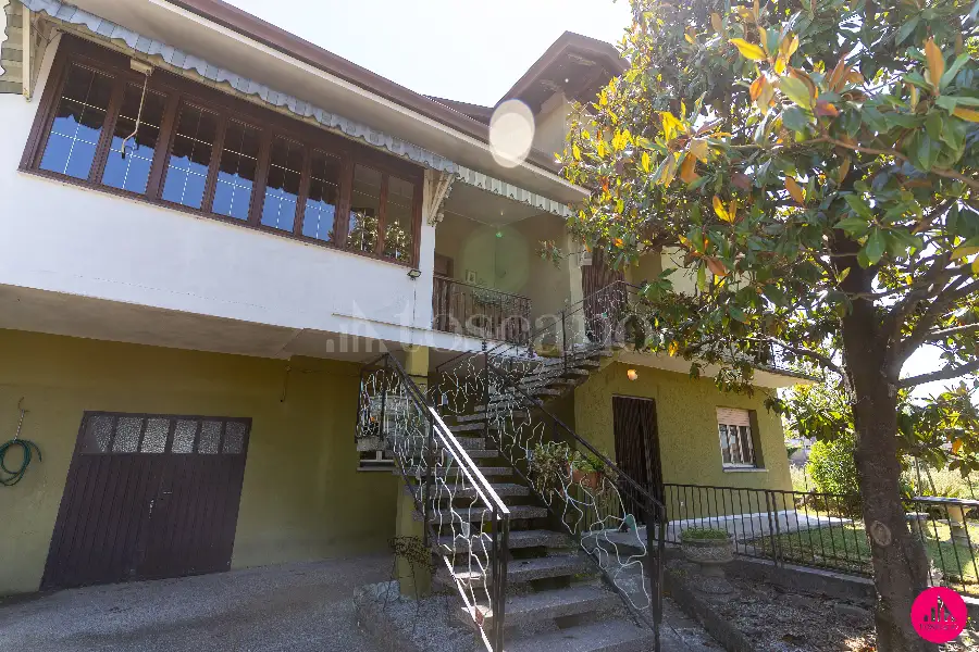 Villa Bifamiliare in vendita di 230 mq a €239.000 (rif. 87/2026)