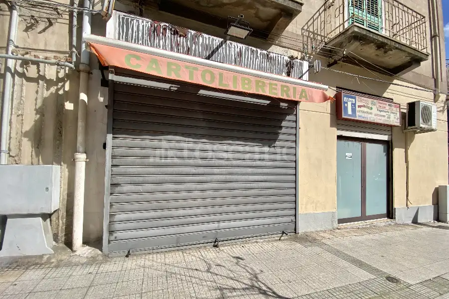 Negozio in vendita di 35 mq a €64.000 (rif. 11/2026)