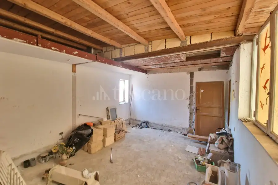 Attico in vendita di 140 mq a €190.000 (rif. 135/2025)