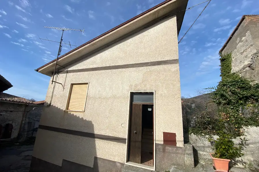 Casa in vendita di 160 mq a €39.000 (rif. 28/2026)