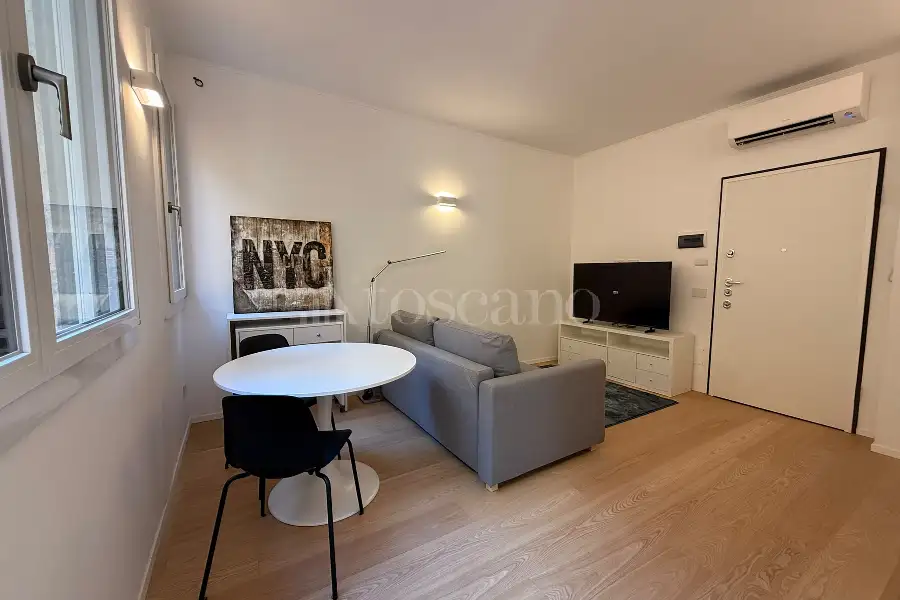 Casa in affitto di 45 mq a €1.470 (rif. 19/2026)