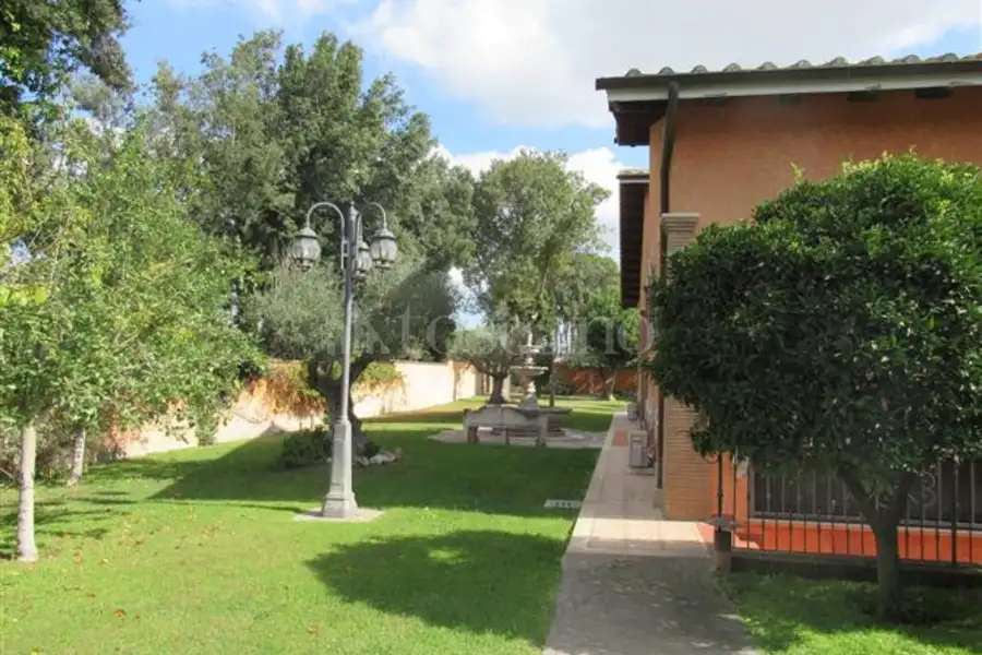 Villa in vendita di 350 mq a €1.890.000 (rif. 98/2024)
