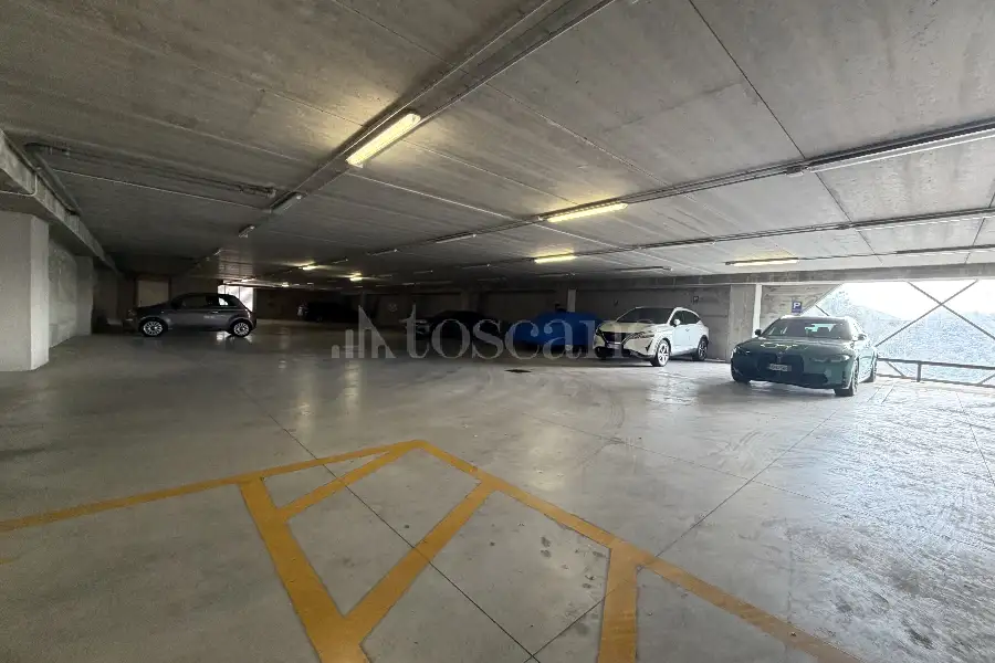 Posto Auto in vendita di 18 mq a €17.000 (rif. 45/2026)