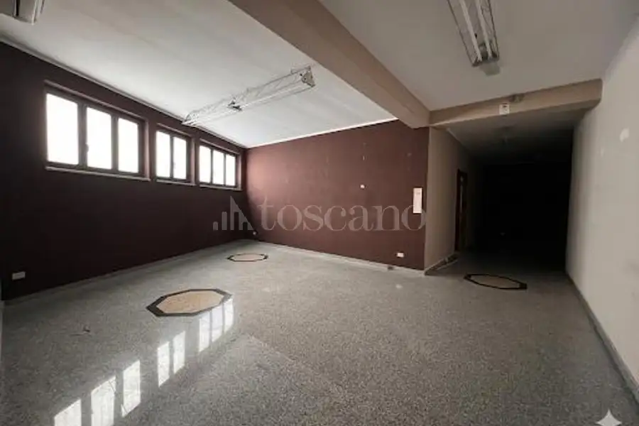 Negozio in vendita di 197 mq a €175.000 (rif. 16/2026)