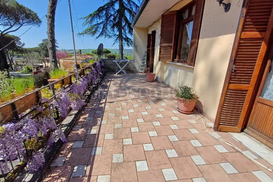 Villa in vendita di 250 mq a €349.000 (rif. 12/2025)