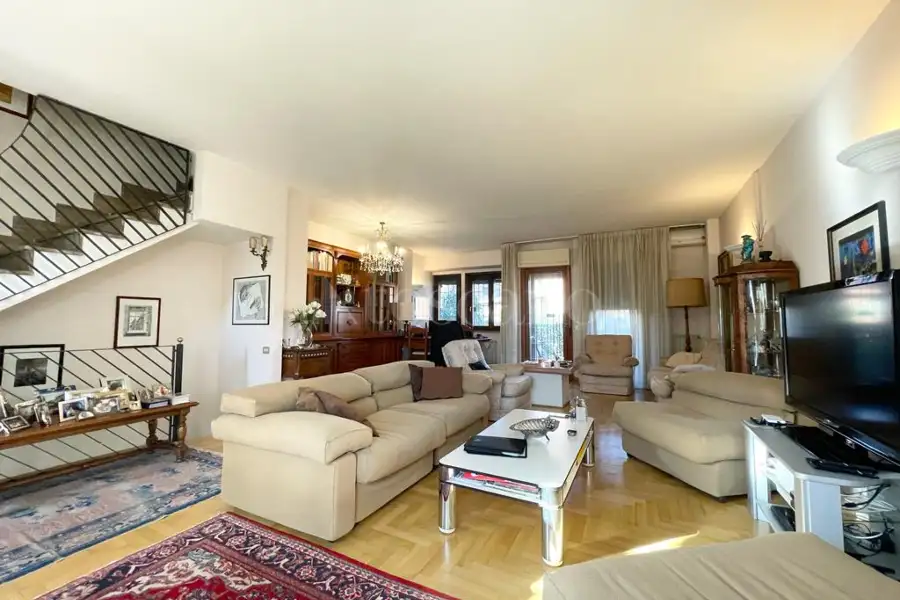 Villa Bifamiliare in vendita di 210 mq a €460.000 (rif. 54/2023)