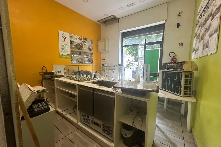 Negozio in affitto di 38 mq a €750 (rif. 53/2026)