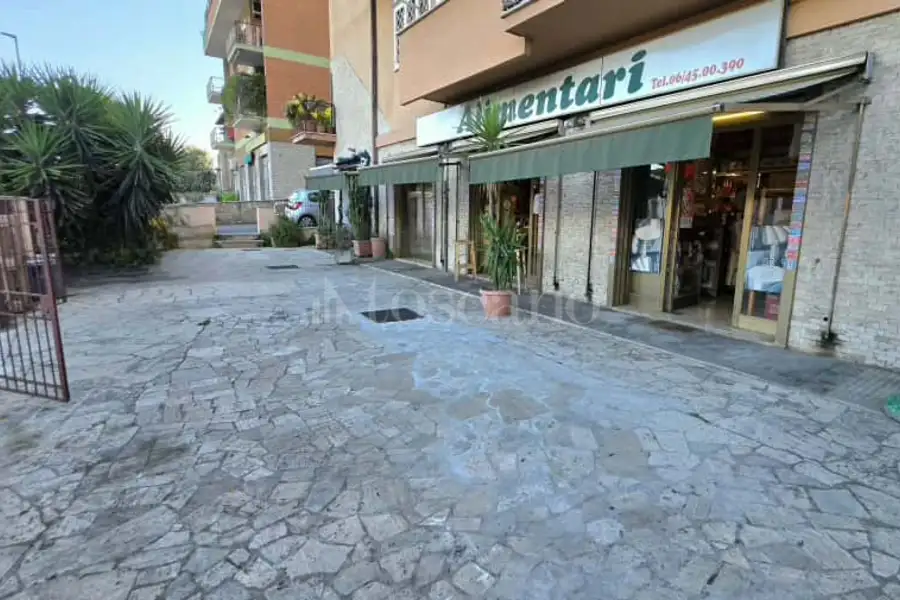 Negozio in vendita di 80 mq a €179.000 (rif. 13/2025)