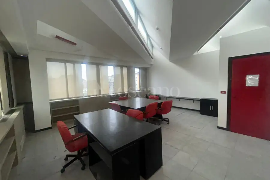 Ufficio in vendita di 239 mq a €229.000 (rif. 4/2026)