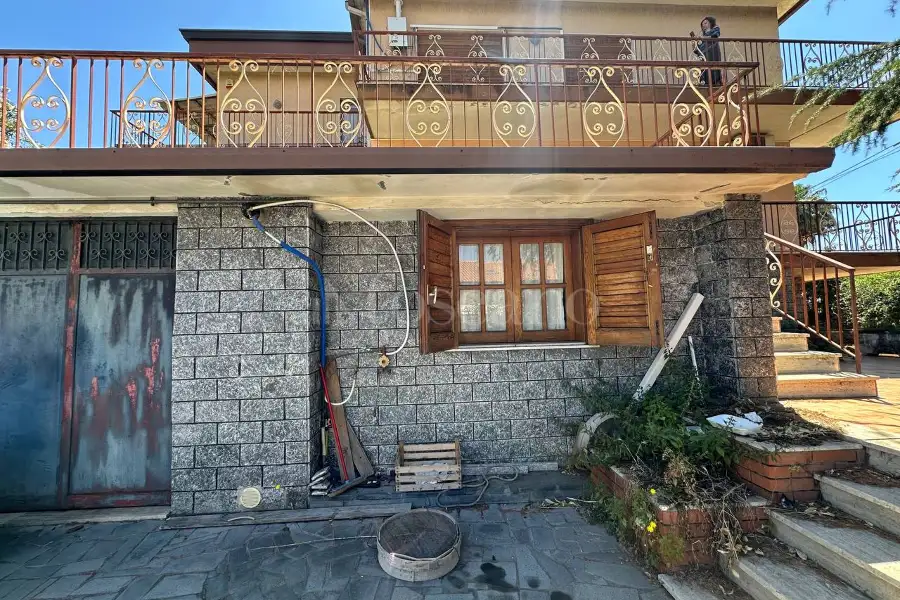 Villa in vendita di 575 mq a €878.000 (rif. 89/2025)