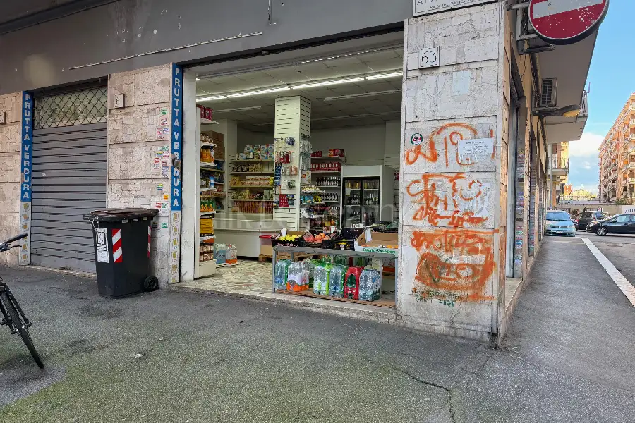 Negozio in vendita di 60 mq a €79.000 (rif. 13/2026)