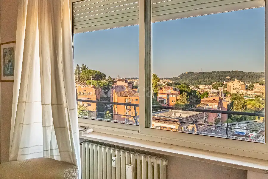 Attico in vendita di 185 mq a €1.250.000 (rif. 16/2026)
