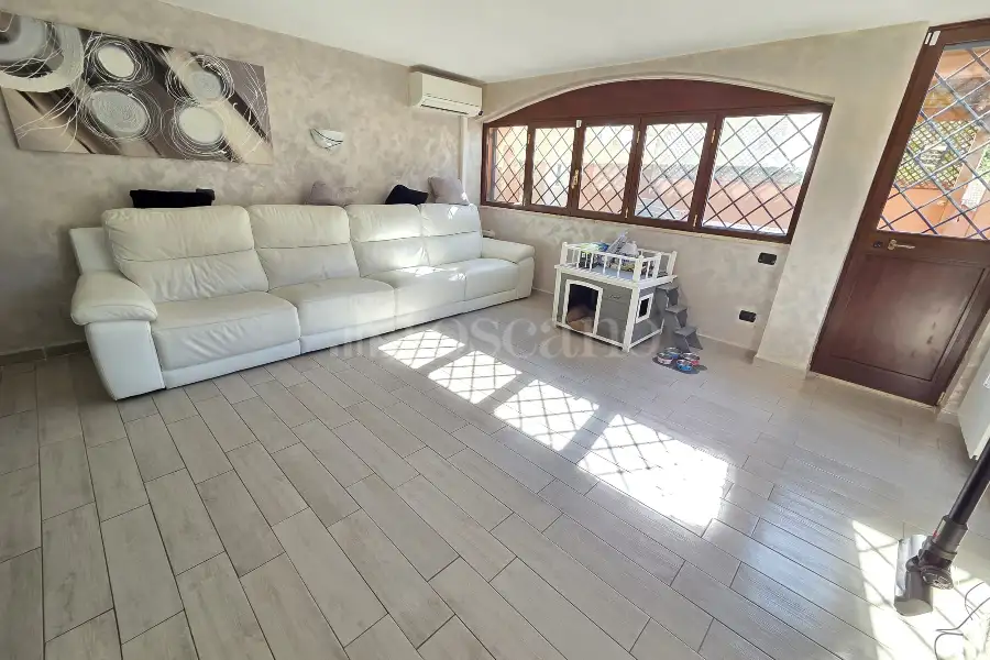 Villa Plurifamiliare in vendita di 130 mq a €249.000 (rif. 21/2026)