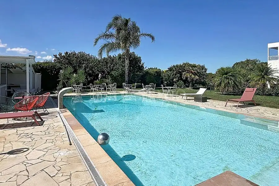 Casa Indipendente in vendita di 250 mq a €879.000 (rif. 203/2026)