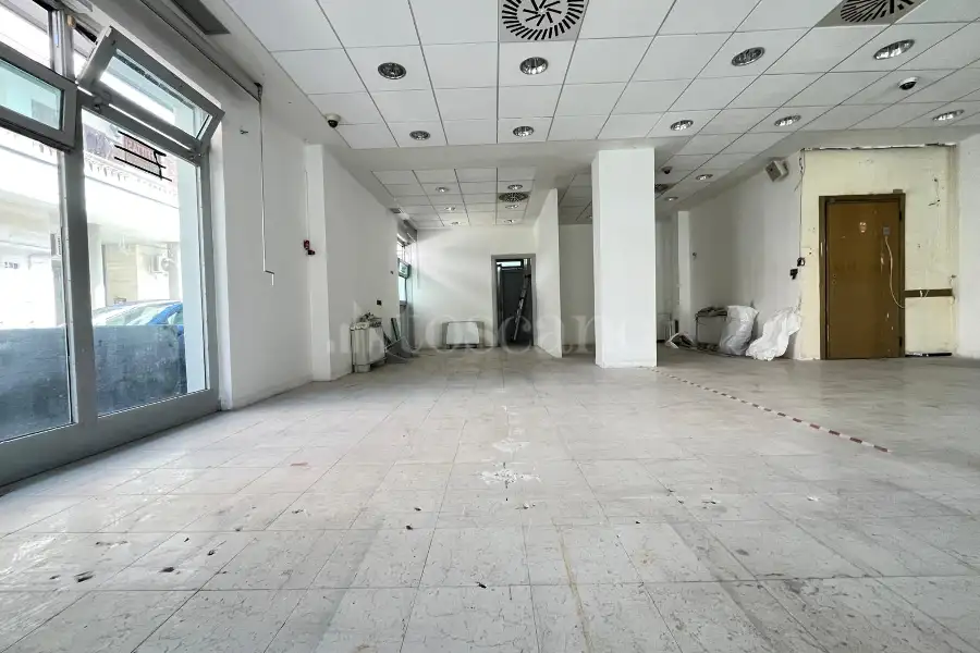 Negozio in vendita di 271 mq a €340.000 (rif. 41/2025)