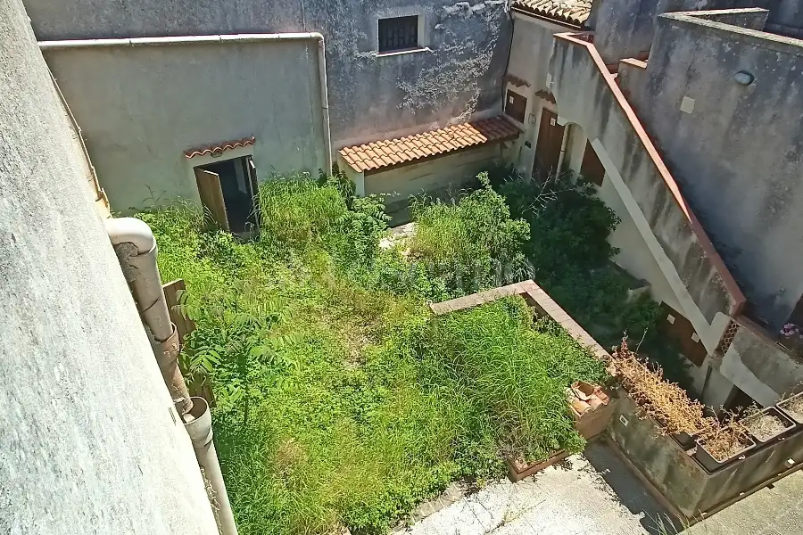 Casa in vendita di 480 mq a €450.000 (rif. 37/2026)