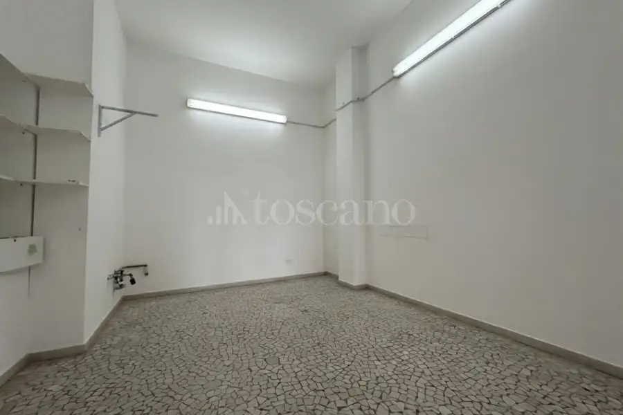 Negozio in vendita di 30 mq a €65.000 (rif. 58/2026)
