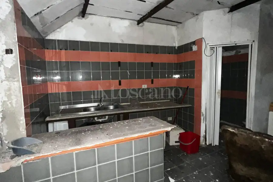 Negozio in vendita di 60 mq a €39.000 (rif. 75/2026)