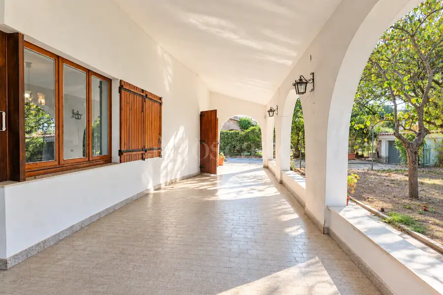 Villa in vendita di 330 mq a €1.150.000 (rif. 33/2026)