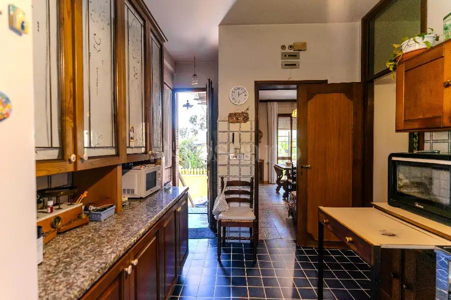 Villa in vendita di 400 mq a €780.000 (rif. 77/2025)