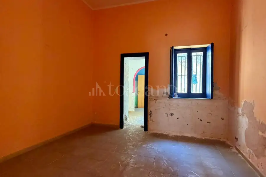 Palazzo in vendita di 263 mq a €248.000 (rif. 118/2026)
