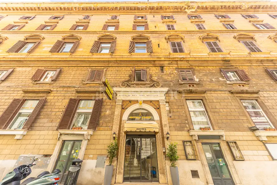 Albergo in vendita di 592 mq a €1.999.000 (rif. 17/2025)