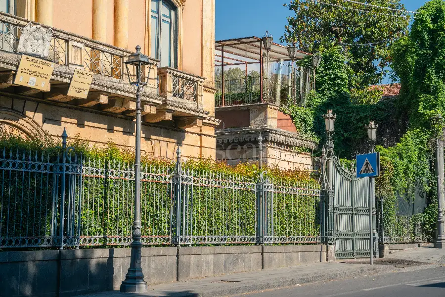 Villa in vendita di 1.200 mq a €4.250.000 (rif. 61/2026)