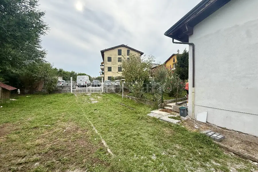 Casa Indipendente in vendita di 120 mq a €215.000 (rif. 30/2026)