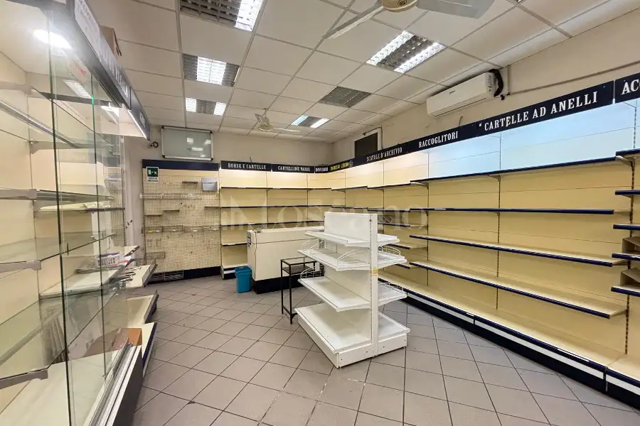 Negozio in vendita di 123 mq a €420.000 (rif. 82/2026)