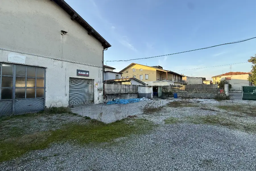Capannone in vendita di 360 mq a €435.000 (rif. 50/2025)