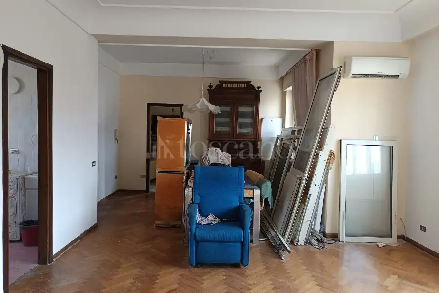 Casa in vendita di 232 mq a €198.000 (rif. 25/2026)