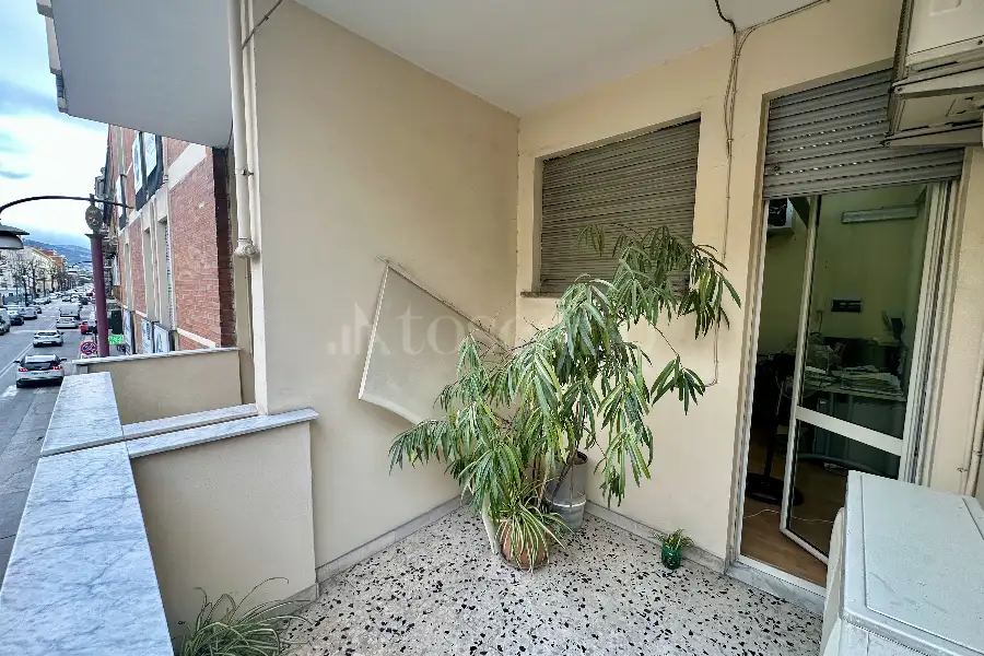 Ufficio in affitto di 90 mq a €750 (rif. 1/2025)