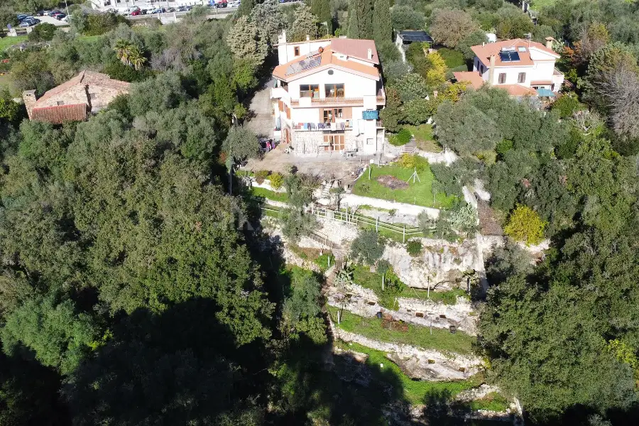 Villa in vendita di 630 mq a €670.000 (rif. 195/2025)
