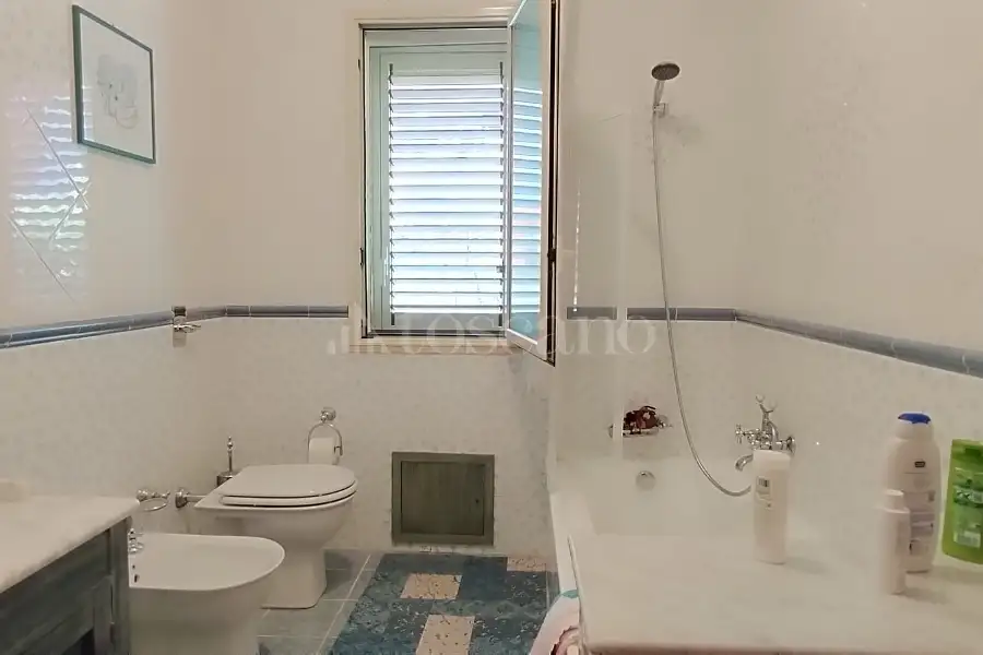 Villa in vendita di 340 mq a €650.000 (rif. 41/2026)