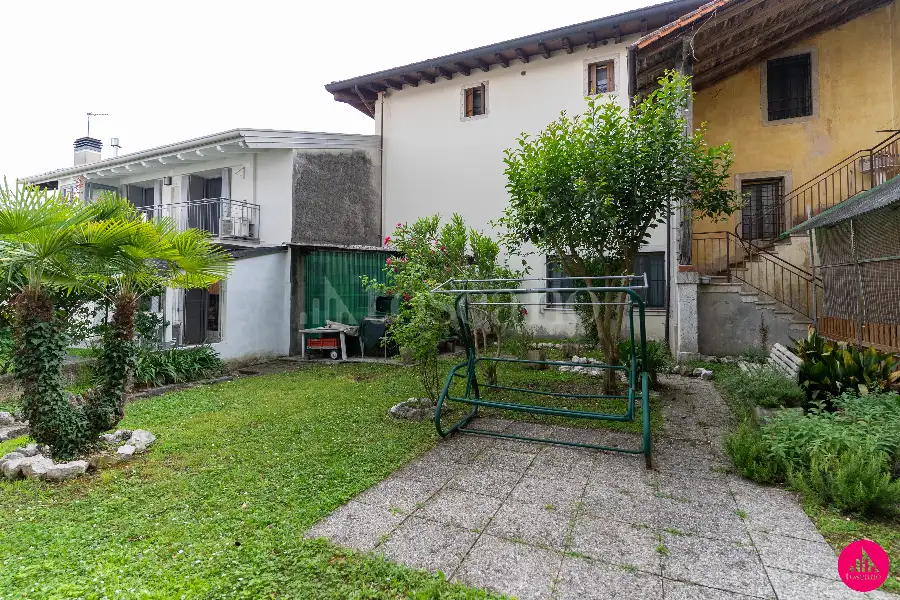 Casale in vendita di 176 mq a €45.000 (rif. 117/2026)