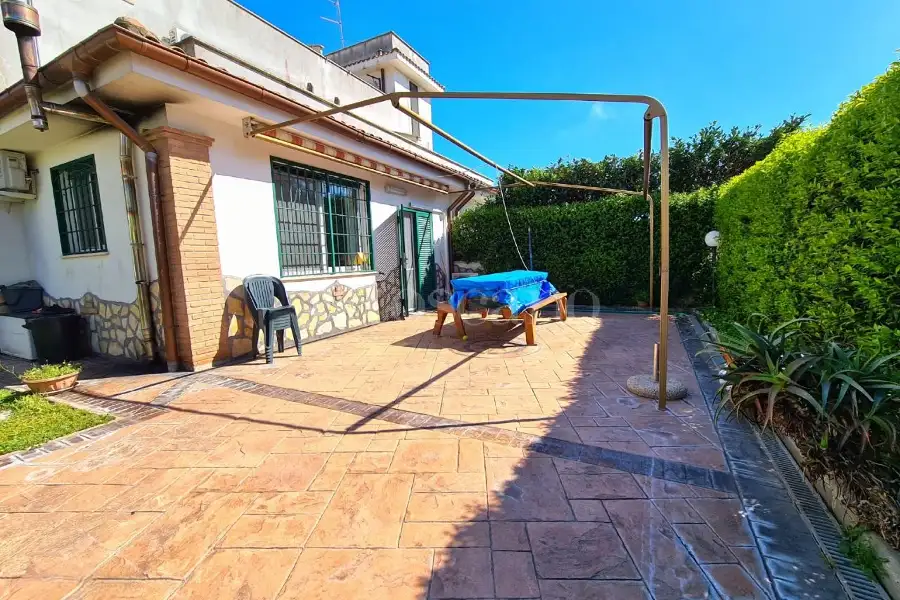 Villa Bifamiliare in vendita di 160 mq a €249.000 (rif. 52/2026)