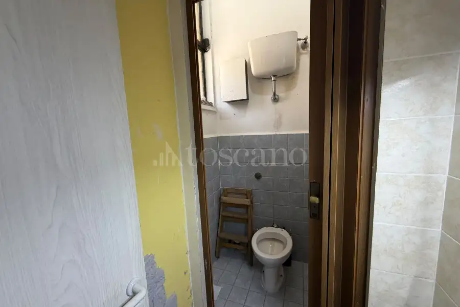 Negozio in vendita di 35 mq a €105.000 (rif. 49/2026)