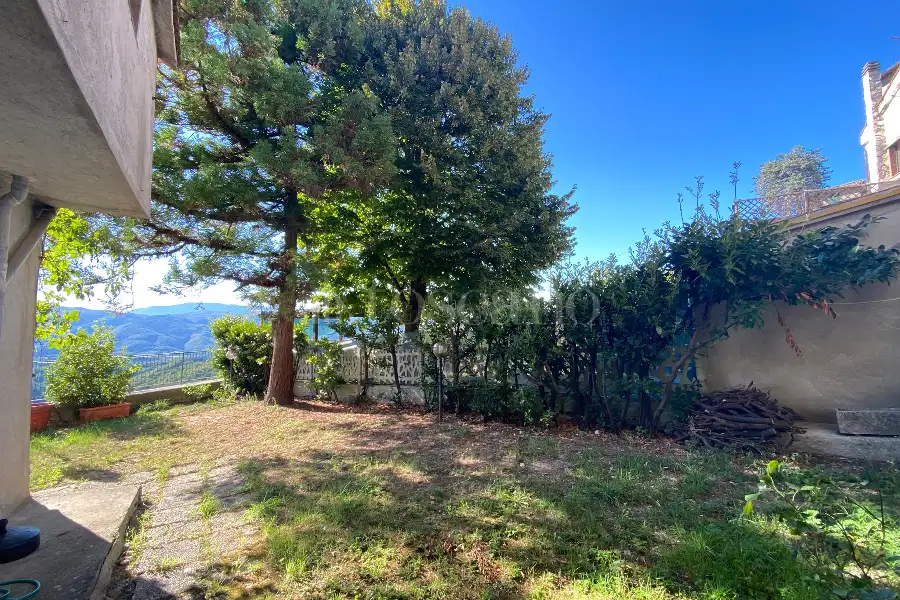 Palazzo in vendita di 250 mq a €75.000 (rif. 7/2025)