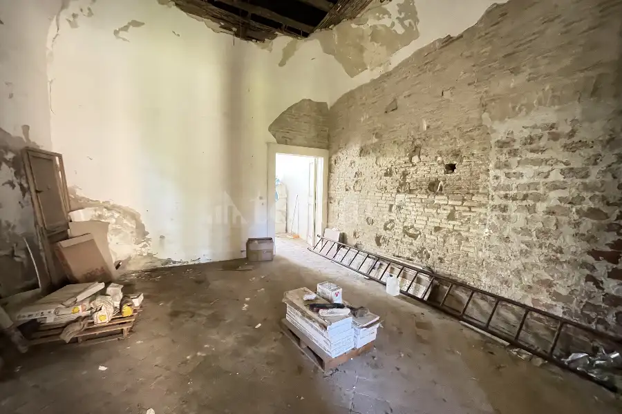 Casa Indipendente in vendita di 122 mq a €75.000 (rif. 15/2026)