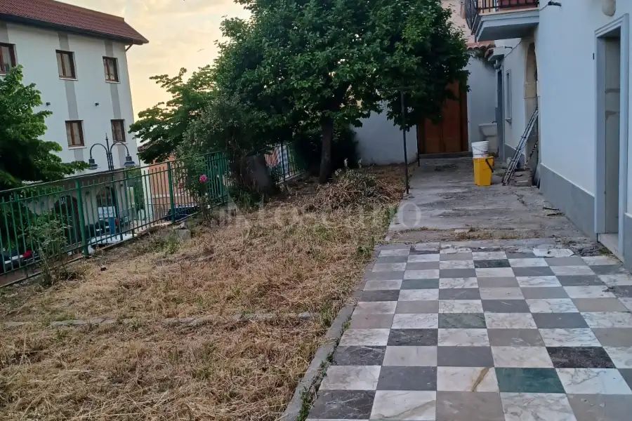 Magazzino in vendita di 103 mq trattativa riservata (rif. 12/2025)